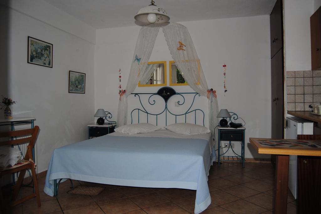 Aparthotel Meltemi Batsíon Exteriér fotografie